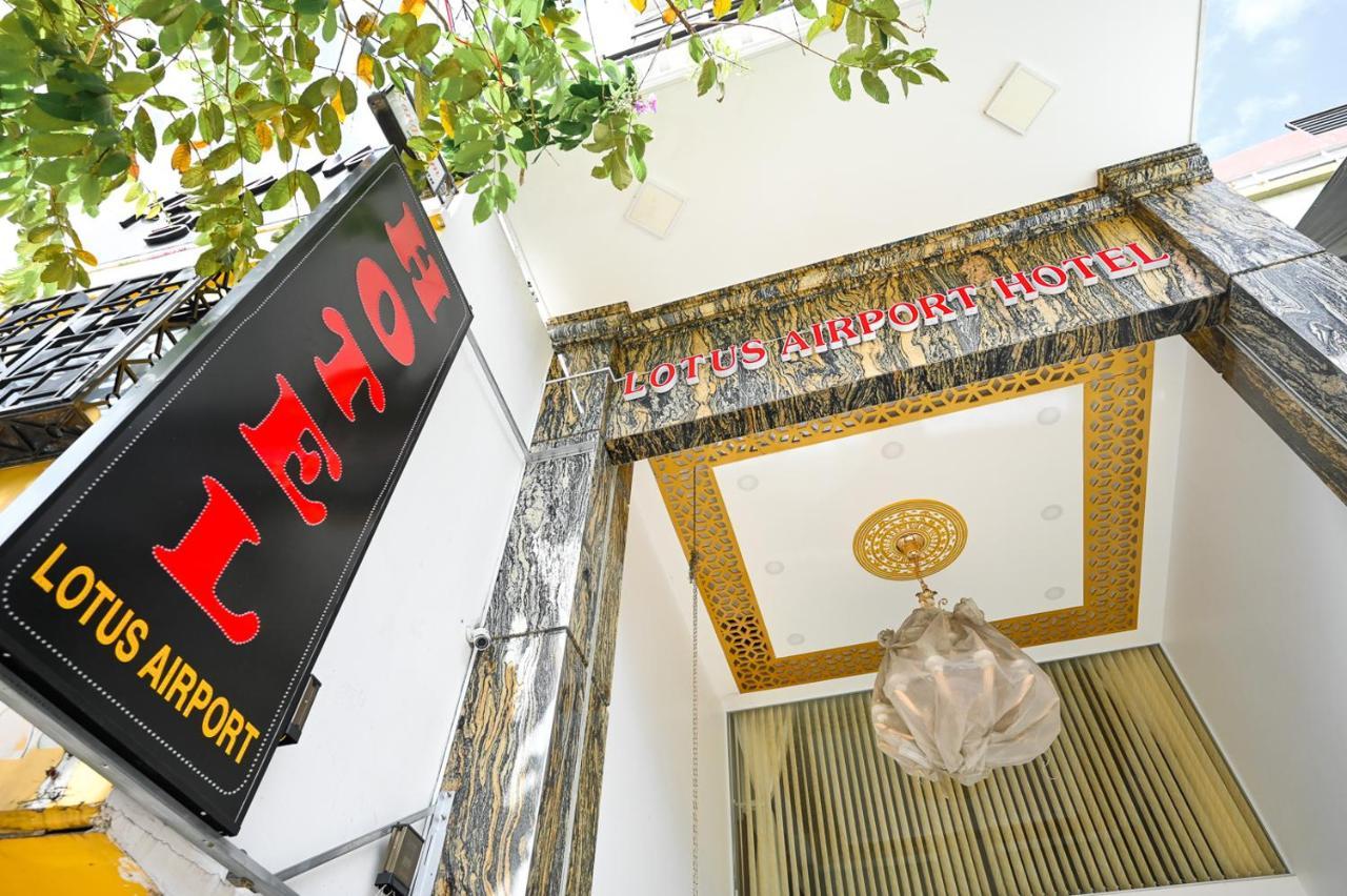 Lotus Airport Hotel Saigon Ho-Chi-Minh-Stadt Exterior foto